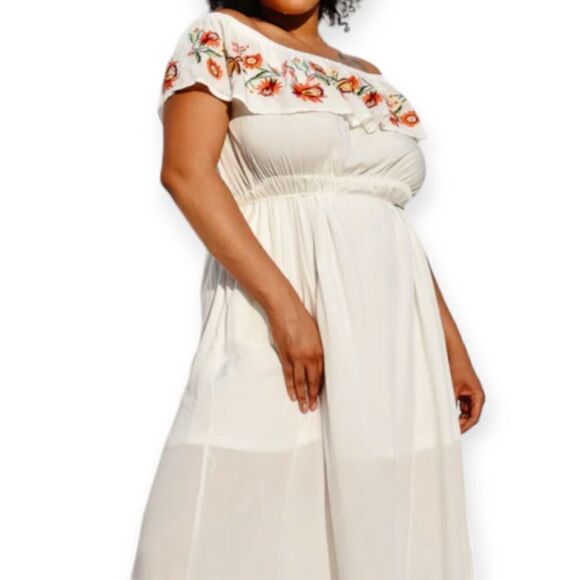 Davi and Dani embroidered flowers off the shoulder maxi dress, 1X - Picture 1 of 13